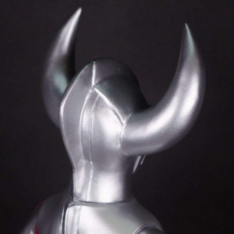 ハンサムタロウエム　ウルトラセブン　全長23cm程　アイスラッガー着脱可能です。 ハンサムタロウエム ウルトラセブン 全長23cm程 アイスラッガー