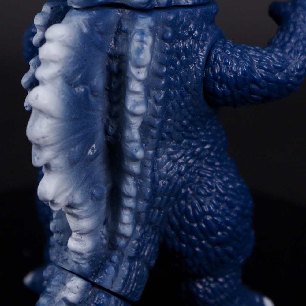 2月23日(月)11時より販売開始】【MAXTOY】ゴジラ(2001)が登場